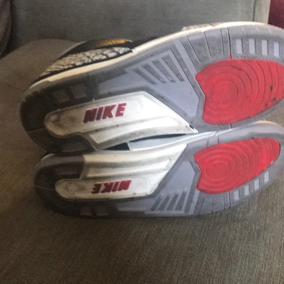 Jordan 3 Retro Cement kids shoes 3youth - Picture 2 of 8